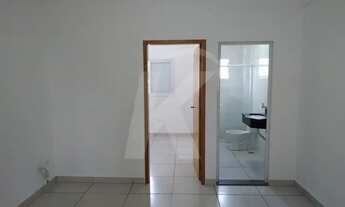 Imagem 2: Apartamento com 1 dormitório, sala, cozinha, banheiro, área de serviço