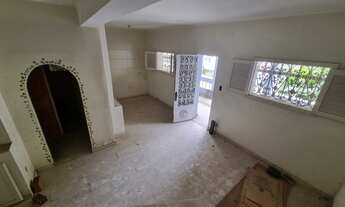 Imagem 3: Casa comercial com 238 m² e estacionamento na Coronel Veiga