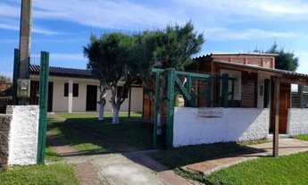 Imagem: Cidreira Casa alv 2 qts c/garag peça