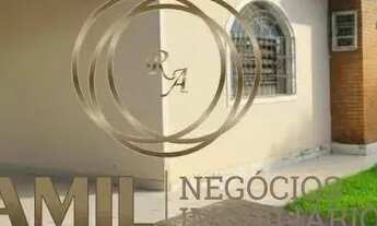 Imagem 4: Aluga de Casa de 343m², 4 quartos, 4 Banheiros, 6 vagas, Área Gourmet com Piscina, Jardim