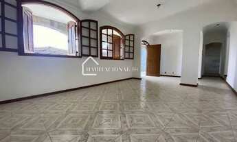 Imagem 2: Casa para Venda em Belo Horizonte, Copacabana, 4 dormitórios, 1 suíte, 3 banheiros, 4 vaga