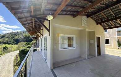 Imagem 2: Casa em Condomínio para Venda em Teresópolis, Vargem Grande, 3 dormitórios, 1 suíte, 3 ban