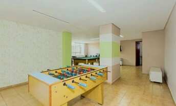 Imagem 2: Apto face norte no Água Verde com 2 quartos e 1 vaga recém reformado