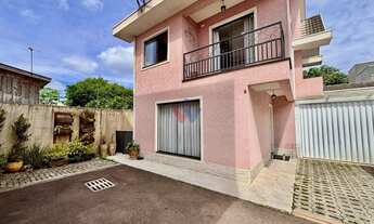 Imagem 3: Sobrado Exclusivo em Condomínio Fechado no Boqueirão, Privacidade e Espaço