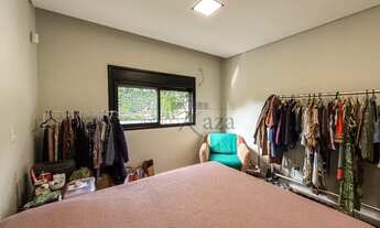 Imagem 7: Sobrado para venda tem 330 metros quadrados com 6 quartos