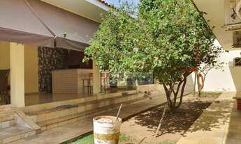 Imagem 4: Casa Terrea com 2 terrenos Jardim Itália, Rua Fechada