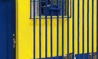 Imagem: Casa de laje, possui escritura