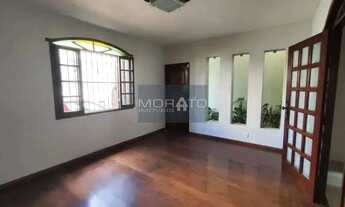 Imagem 2: Casa com 5 quartos 2 suítes e 5 vagas de garagem no bairro Palmares