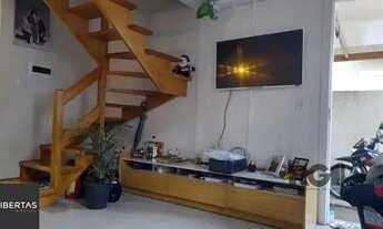 Imagem 4: Casa em Porto Alegre, no bairro Ponta Grossa, com 2 dormitório(s), e 2 banheiros