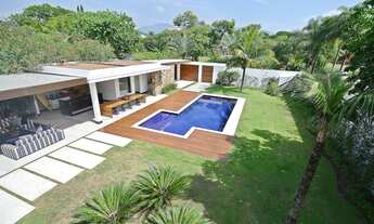 Imagem 3: CONDOMÍNIO MANSÕES - ESPETACULAR MANSÃO COM 720M2/ 4 SUÍTES + 2 DEPENDÊNCIAS. 7 VAGAS.