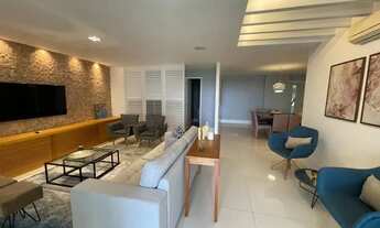 Imagem 2: Apartamento para aluguel e venda tem 218 metros quadrados com 4 quartos