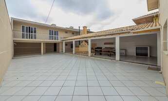 Imagem 2: Casa ampla com 6 dormitórios e 10 vagas!