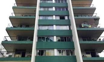 Imagem 2: Vendo excelente apartamento com 3 quartos e 190 m² no Bairro dos Aflitos / Recife