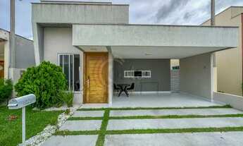 Imagem: CASA com fino acabamento no Condomínio