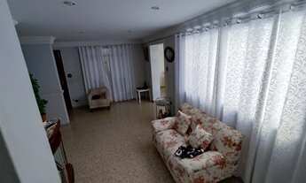 Imagem 5: Sobrado com 200m2, 3 Vagas Cobertas, 1 Suíte, 3 Quartos, Espaço Gourmet, Quintal, Sala 3 A