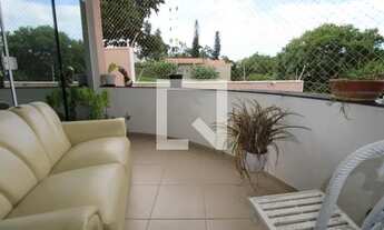 Imagem 4: Casa à Venda - Bairro das Palmeiras, 3 Quartos, 300 m2