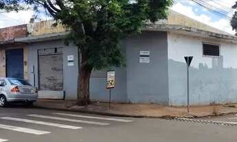 Imagem 3: Barracão para venda possui 260 metros quadrados com 2 salas