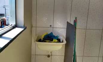Imagem 2: Vendo apartamento todo reformado no piso.