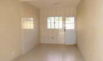 Imagem 4: Casa para venda possui 190 metros quadrados com 2 quartos em Feu Rosa - Serra Espírito San