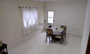 Imagem 2: Casa Padrão em Jacareí