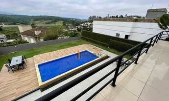 Imagem: Casa com amplo quintal e area verde em condominio