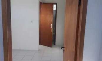 Imagem 3: Kitnet , Cambeba , 1 quarto , sala e cozinha e banheiro todo na cerâmica