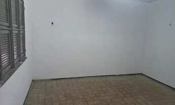 Imagem 5: Casa para aluguel possui 330 metros quadrados com 4 quartos em Parangaba - Fortaleza - CE