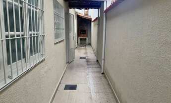 Imagem 5: Casa para venda possui 80 metros quadrados com 2 quartos em Guilhermina - Praia Grande - S