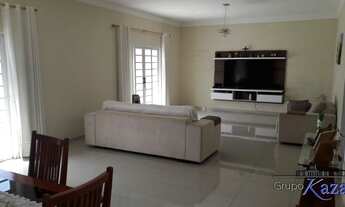 Imagem: Sobrado para venda tem 198 metros quadrados