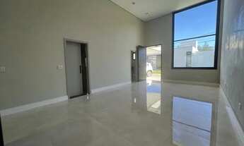 Imagem 3: Casa de condomínio térrea para venda possui 167 metros quadrados com 3 quartos