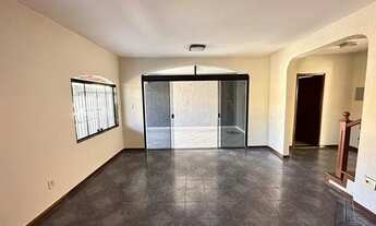 Imagem 4: CASA COM 04 QUARTOS NA CANDANGOLANDIA