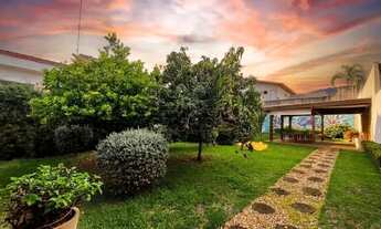 Imagem: Lindo Sobrado próximo à avenida Octávio