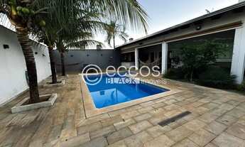 Imagem 3: Casa para aluguel, 3 quartos, 1 suíte, 4 vagas, Cidade Jardim - Uberlândia/MG