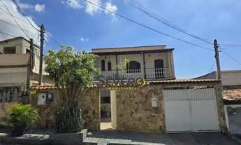 Imagem: Casa Duplex, com Varanda, Suíte e Energia