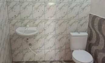 Imagem 4: Alugo uma casa Casa com 1 dormitório