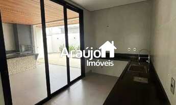 Imagem 5: Residência Térrea na 505 Sul 3 Suítes com Piscina e Área Gourmet