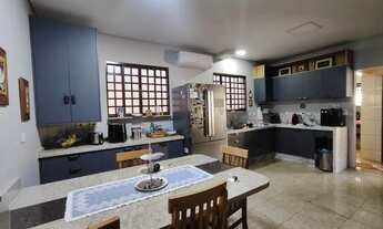 Imagem 5: Sobrado à venda em Maringá, Jardim Alamar, com 4 quartos, com 365.49 m²