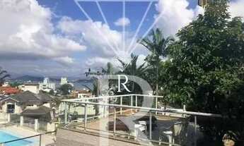 Imagem 2: Casa 5 quartos no bairro Abraão Florianópolis