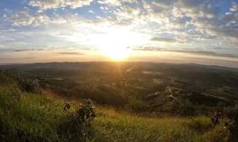 Imagem 2: Terreno em São Roque: Potencial de Valorização, Turismo,Lazer ou Investimento!!NA ROTA DO