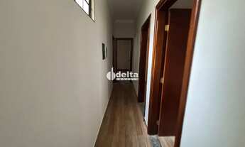 Imagem 14: Casa residencial com 3 quartos 1 suíte disponível para locação no bairro Tibery em Uberlân