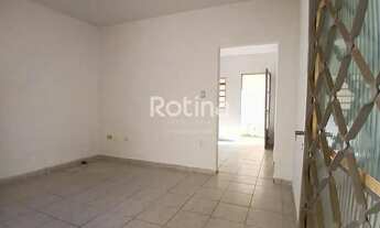 Imagem 4: Casa para alugar, 2 quartos, Segismundo Pereira - Uberlândia/MG - Rotina Imobiliária