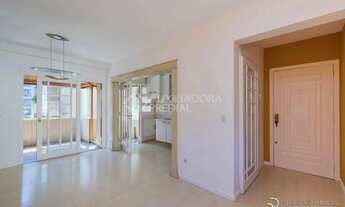 Imagem 2: 02 dormitórios sendo 01 com ar condicionado e 01 com ventilador de teto, Living 02 ambient