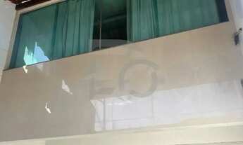 Imagem 2: Casa Duplex de 190m² no Bairro Santo Antônio: 5 Quartos, 4 Garagens, Quintal e Mais