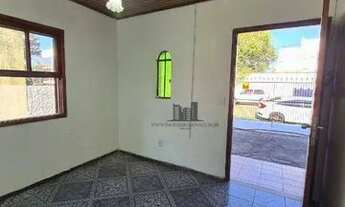 Imagem 6: Ótima casa semimobiliada com 03 dormitórios, suíte, garagem fechada para 2 carros, no ba