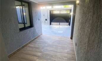 Imagem 4: Casa Térrea à Venda - 2 quartos (1 suíte) + 2 vagas + terraço gourmet/churrasqueira - 150m