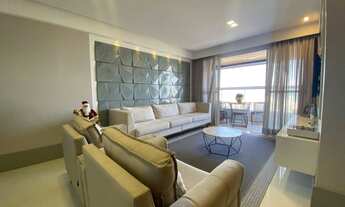 Imagem 2: Apartamento em ANDAR ALTO com 03 quartos sendo 02 suítes, VISTA MAR e TODO PROJETADO no b