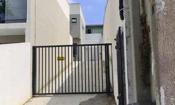 Imagem 2: Sobrado para Venda em Curitiba, Xaxim, 3 dormitórios, 1 suíte, 4 banheiros, 2 vagas