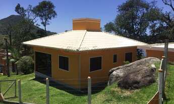 Imagem 3: Casa para Venda em Garopaba, Macacu, 3 dormitórios, 2 banheiros