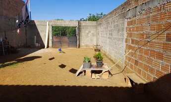 Imagem: Vendo casa com lote quitado!