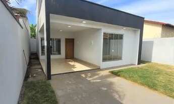 Imagem 2: Casa de 2 quartos sendo uma suíte no Triunfo, acabamento diferenciado e espaço para amplia